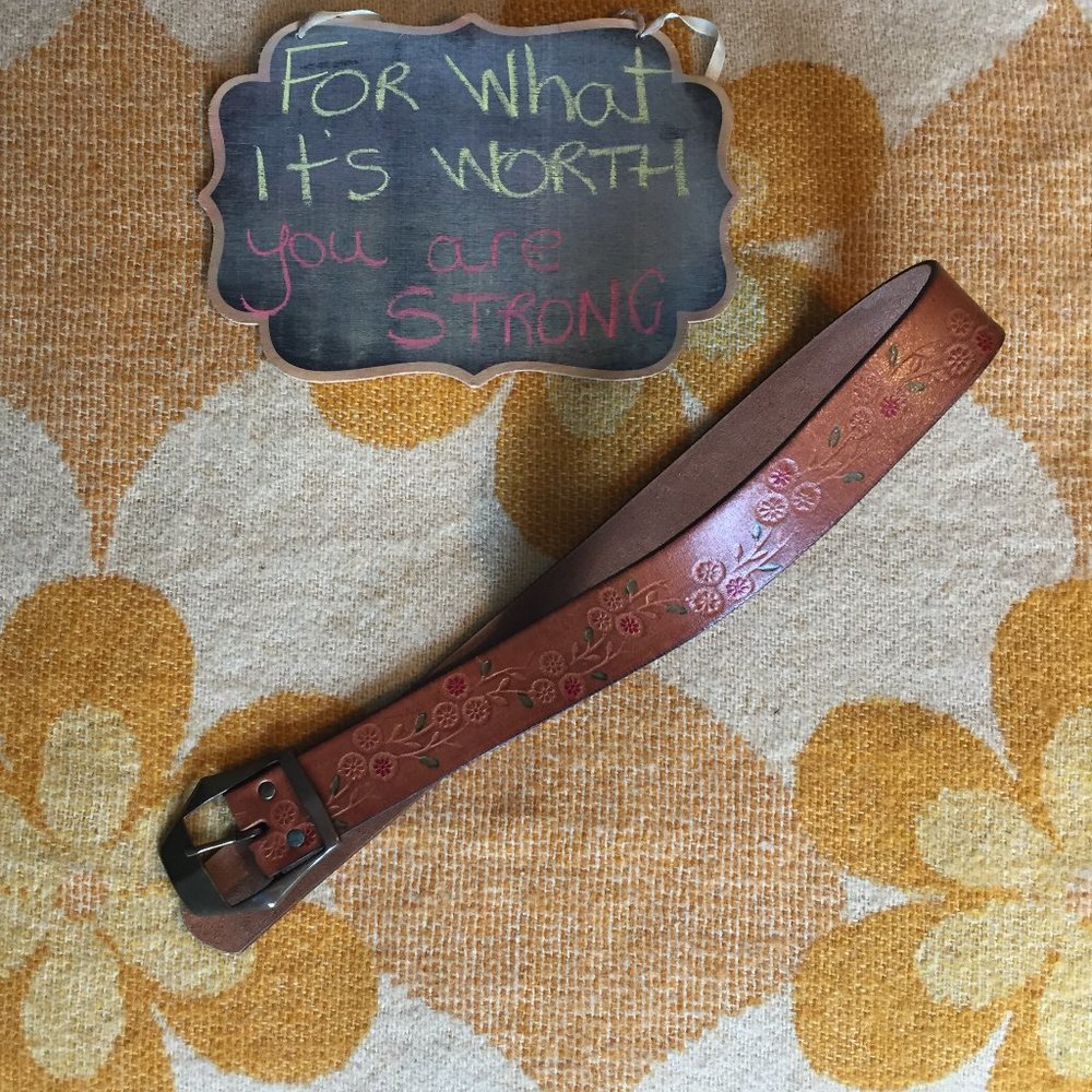 Vintage Brown Tooled Leather Floral Belt Size 35 Boho